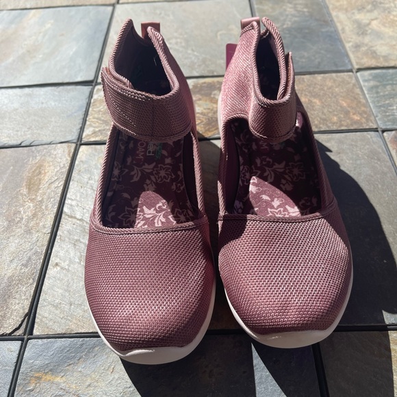 Shoes - Women’s Skechers Flex Maryjane w/ Memory Foam, Pink, sz 9, NEW In Box